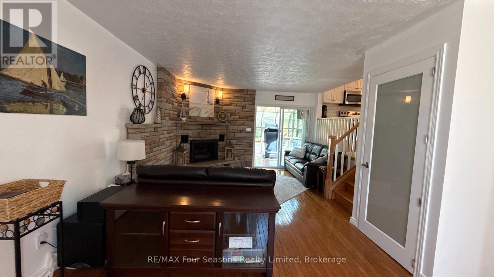 397 FALCONER STREET - 6