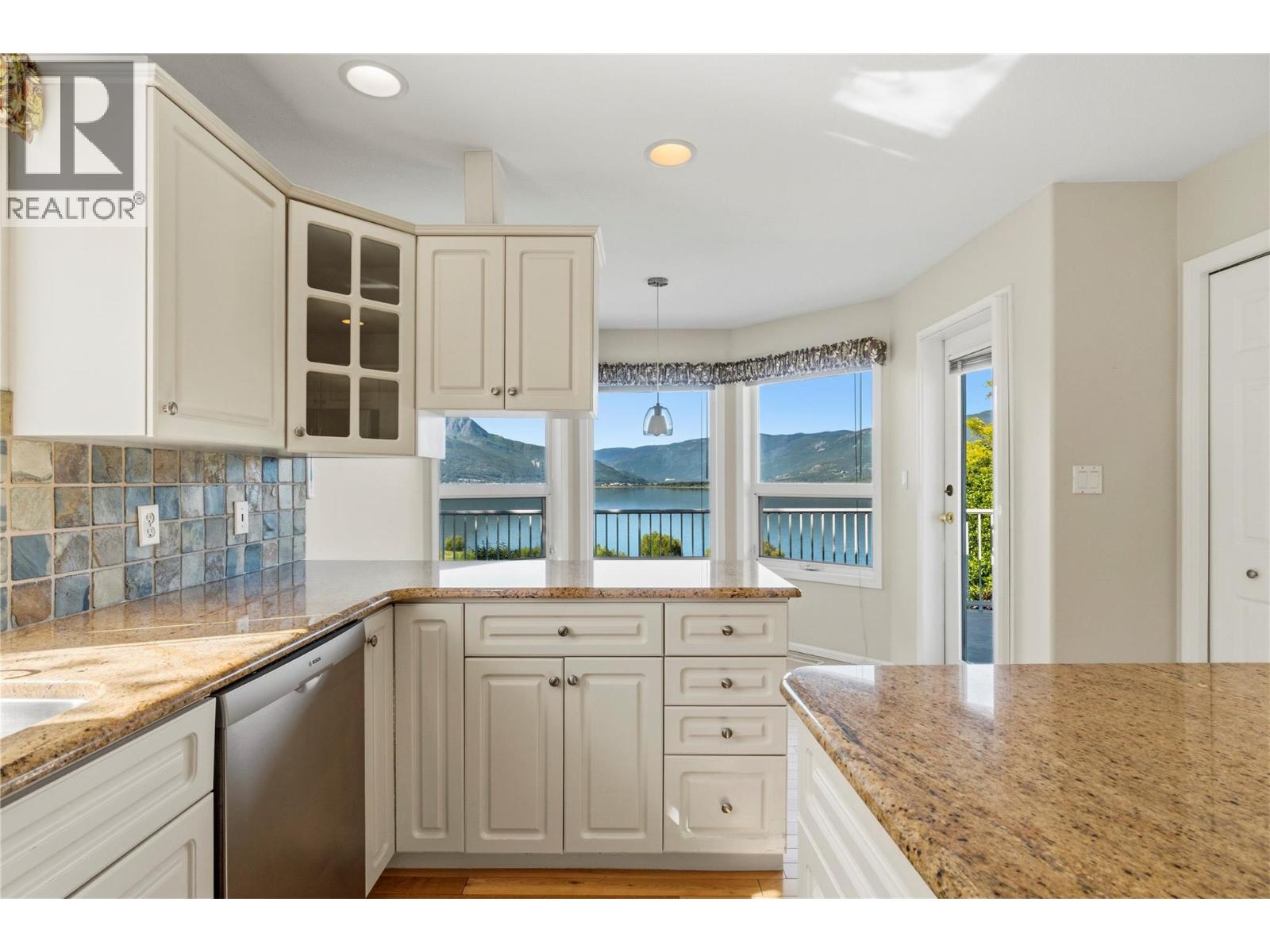  4551 13 Street Northeast, Salmon Arm