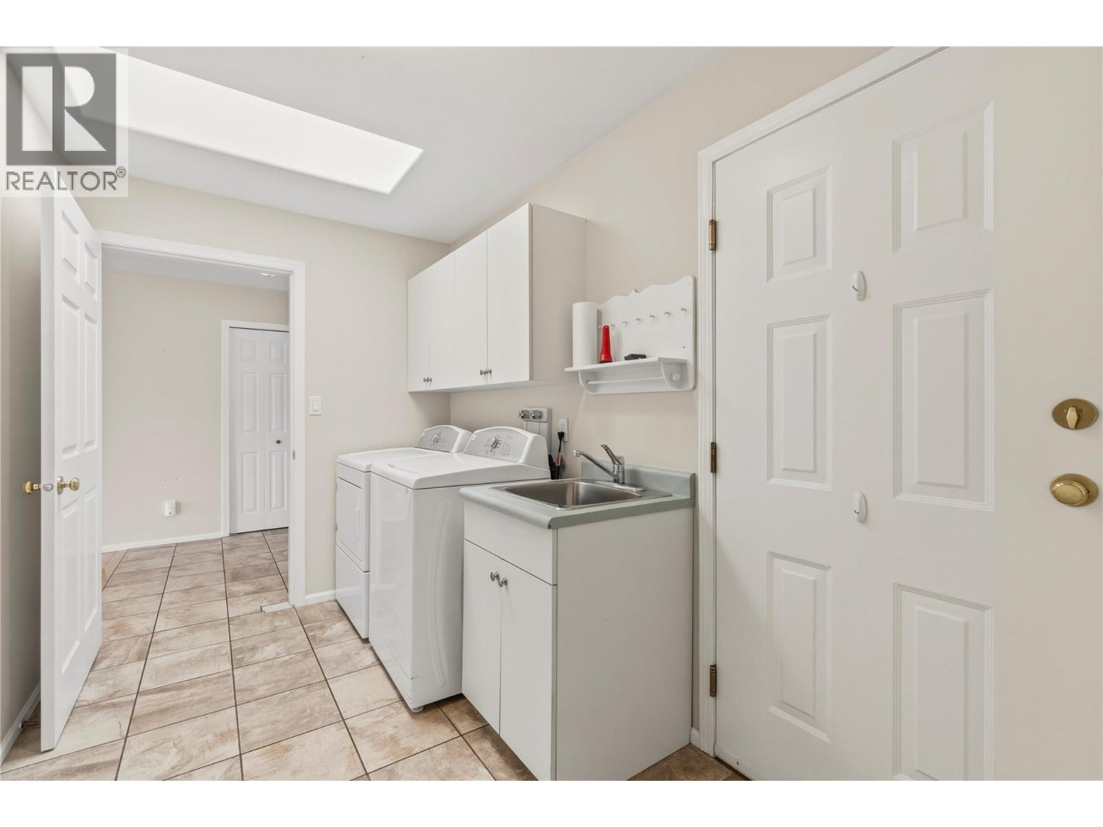  4551 13 Street Northeast, Salmon Arm