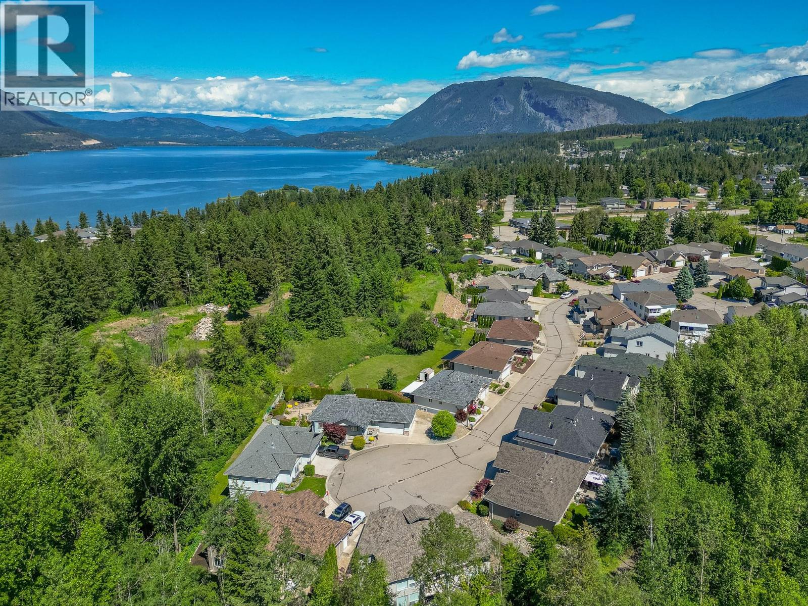#28 801 20 Street Northeast, Salmon Arm