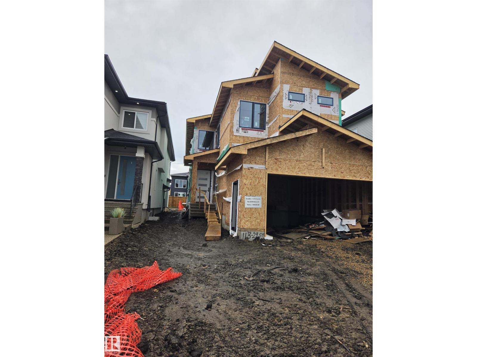 113 29A ST SW - 1