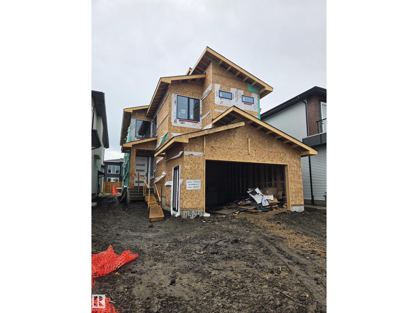 113 29A ST SW - 2