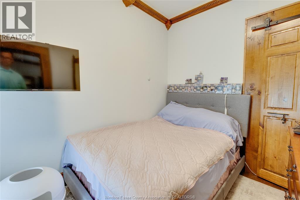 1108 ASSUMPTION STREET - 22