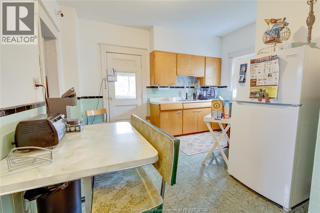 1108 ASSUMPTION STREET - 25