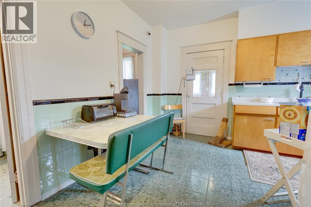 1108 ASSUMPTION STREET - 26