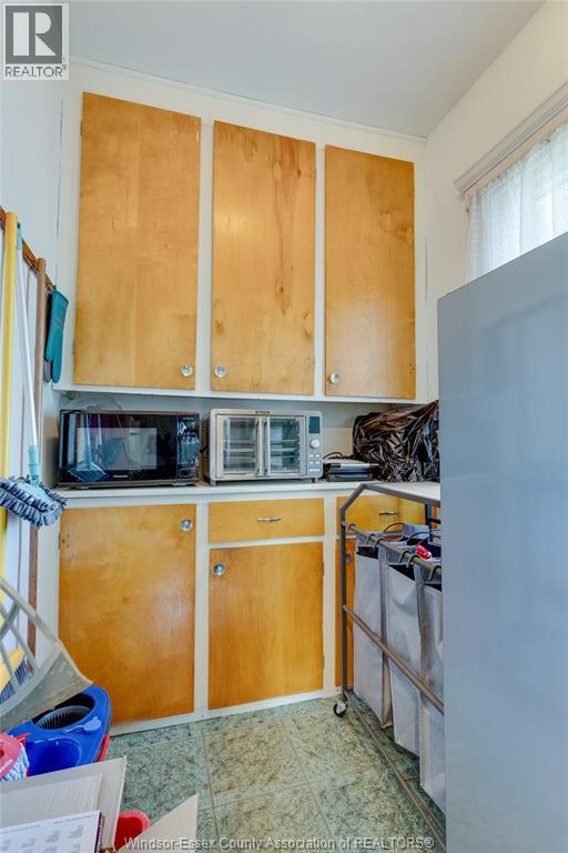 1108 ASSUMPTION STREET - 30