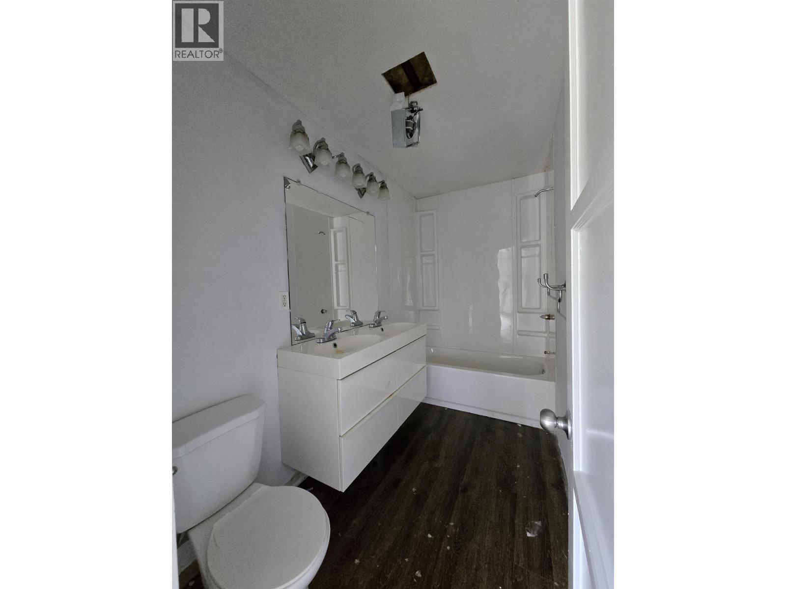 1653 GYRFALCON AVENUE - 6
