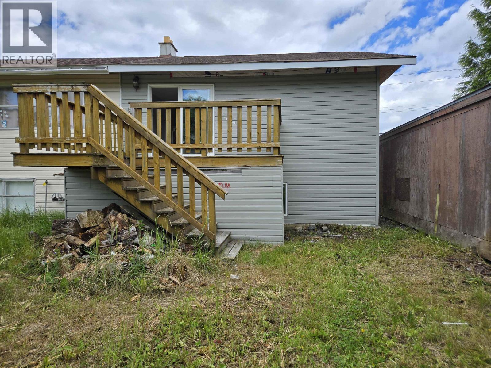 1653 GYRFALCON AVENUE, Kitimat — photo 2