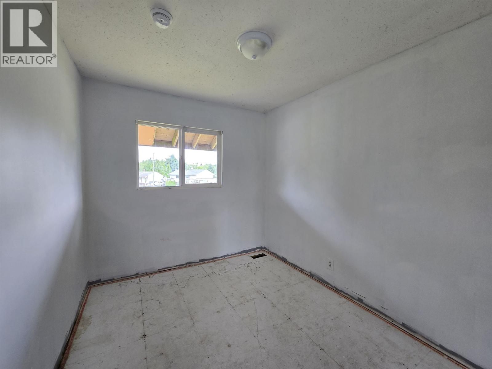 1653 GYRFALCON AVENUE - 5