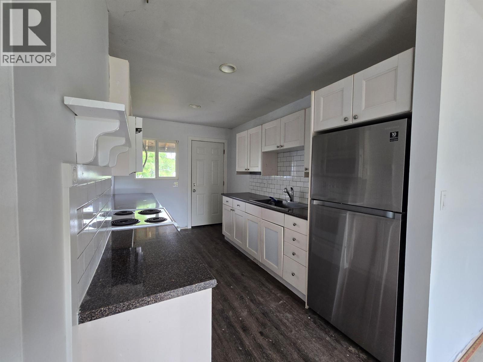 1653 GYRFALCON AVENUE - 4