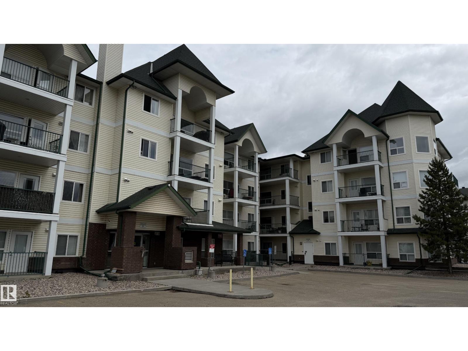 #202 13635 34 ST NW - 2