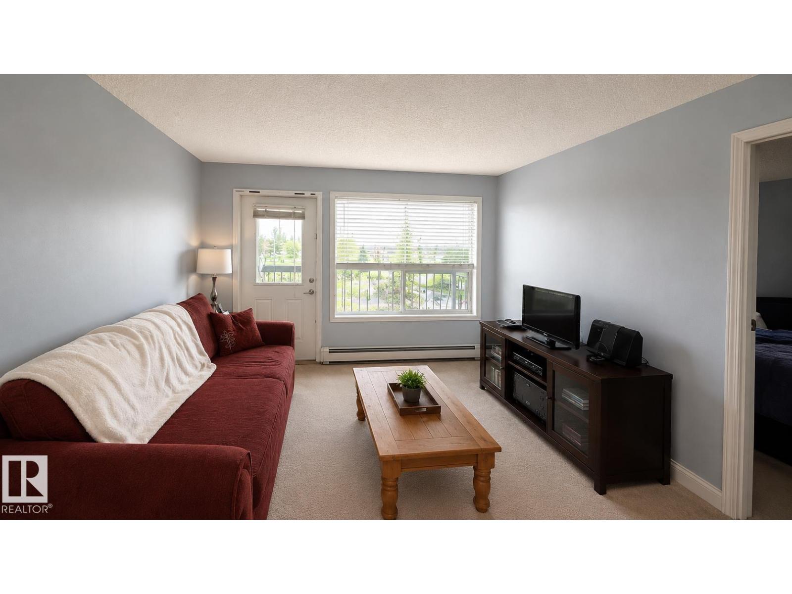 #202 13635 34 ST NW - 4