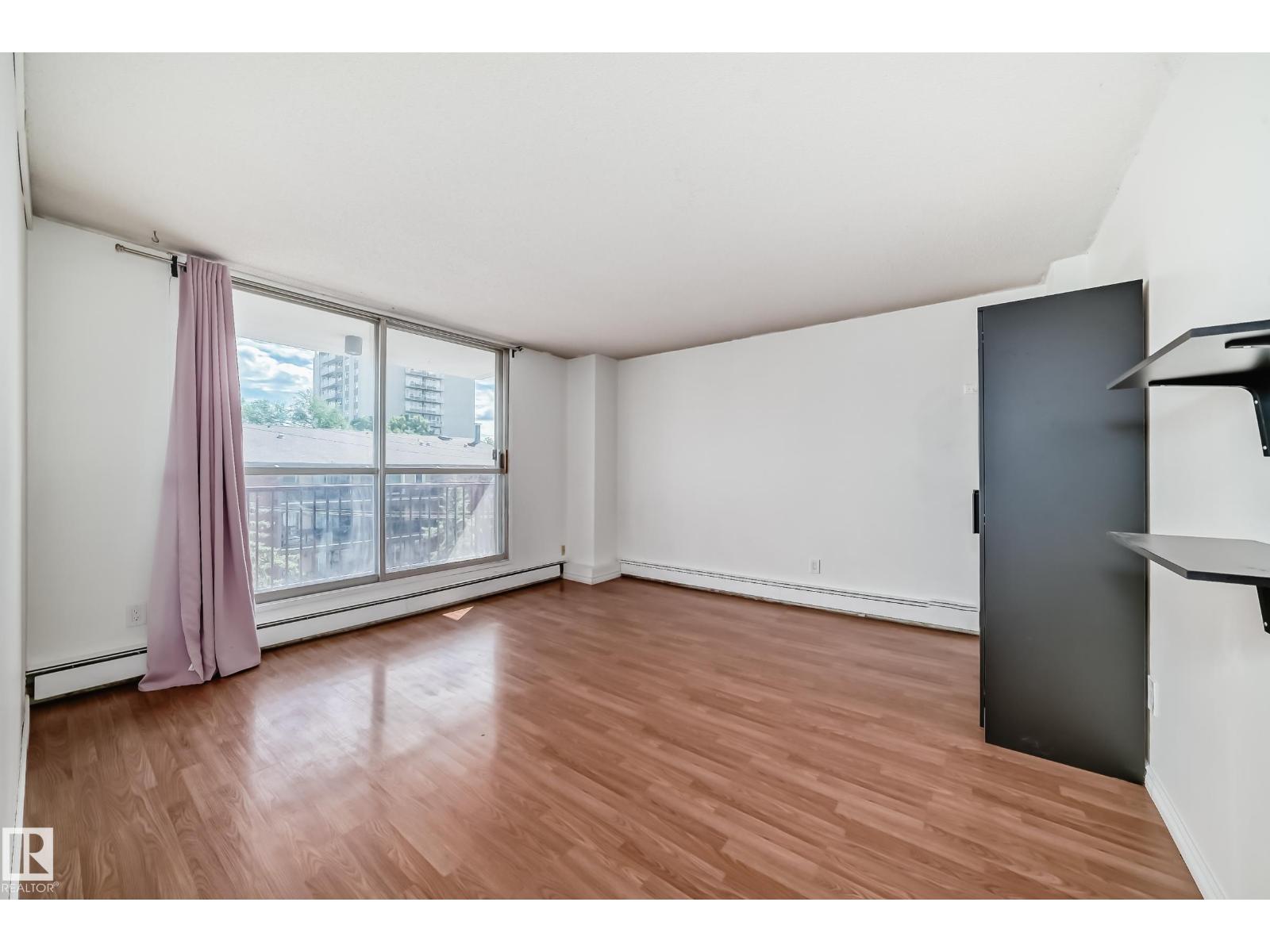 #401 11007 83 AV NW - 20