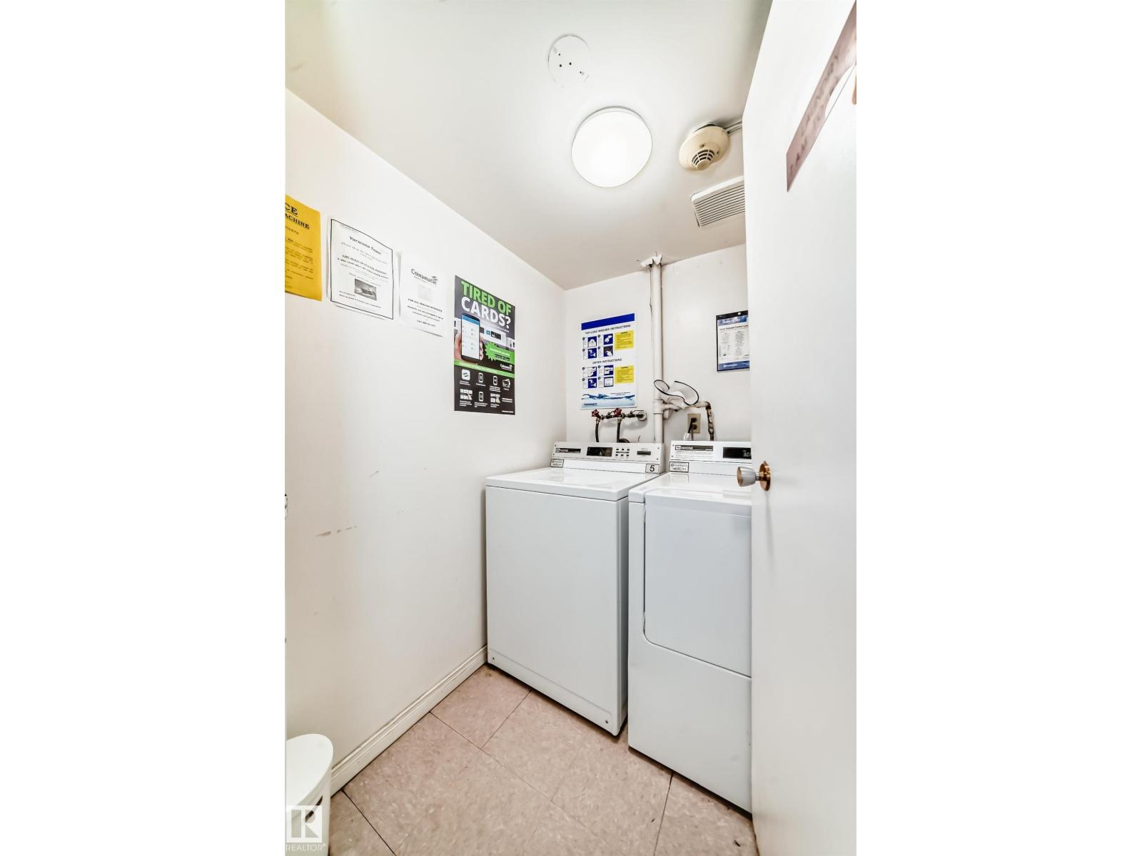 #401 11007 83 AV NW - 30