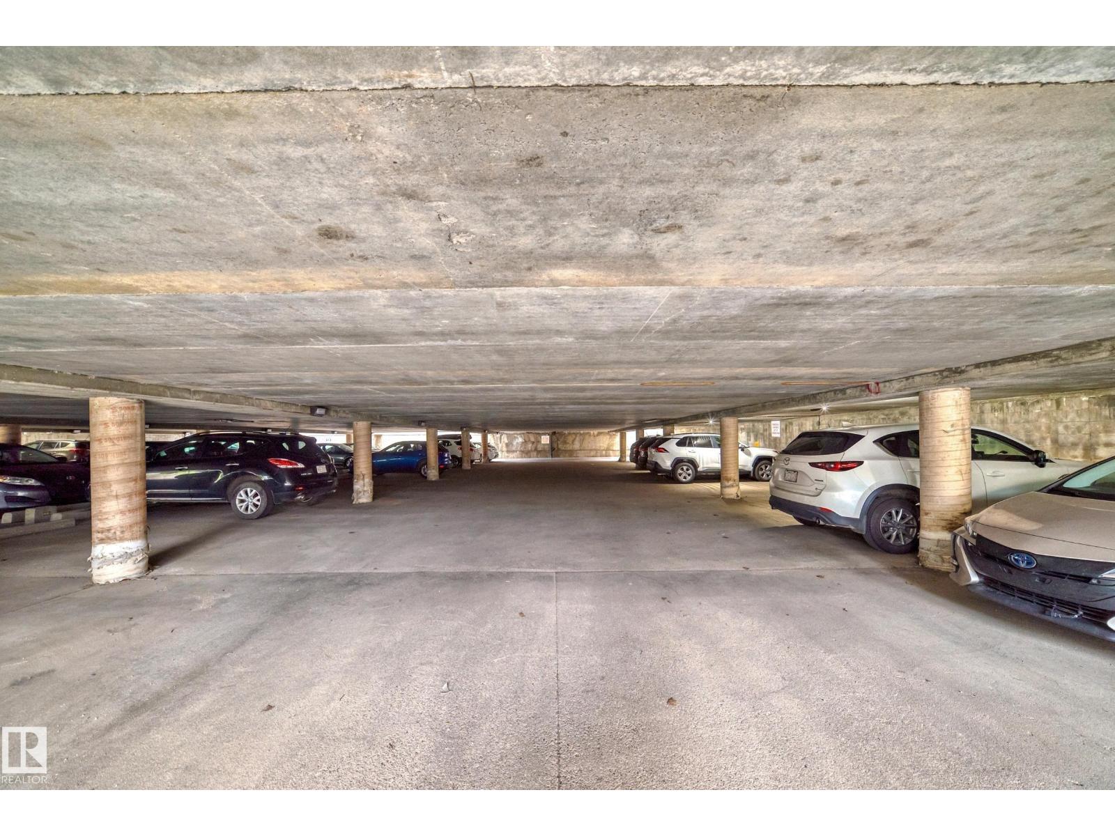 #401 11007 83 AV NW - 39