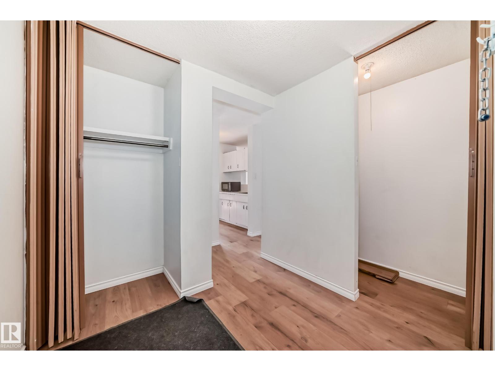 #401 11007 83 AV NW - 6