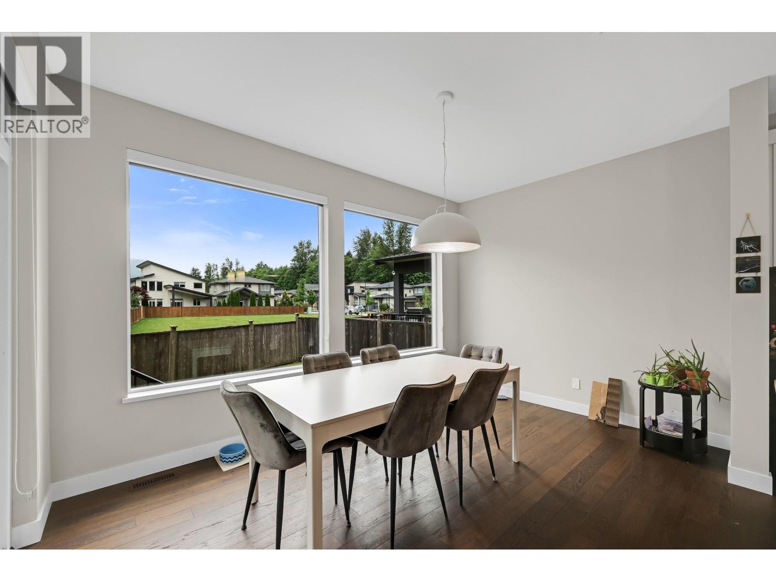 39340 FALCON CRESCENT, Squamish