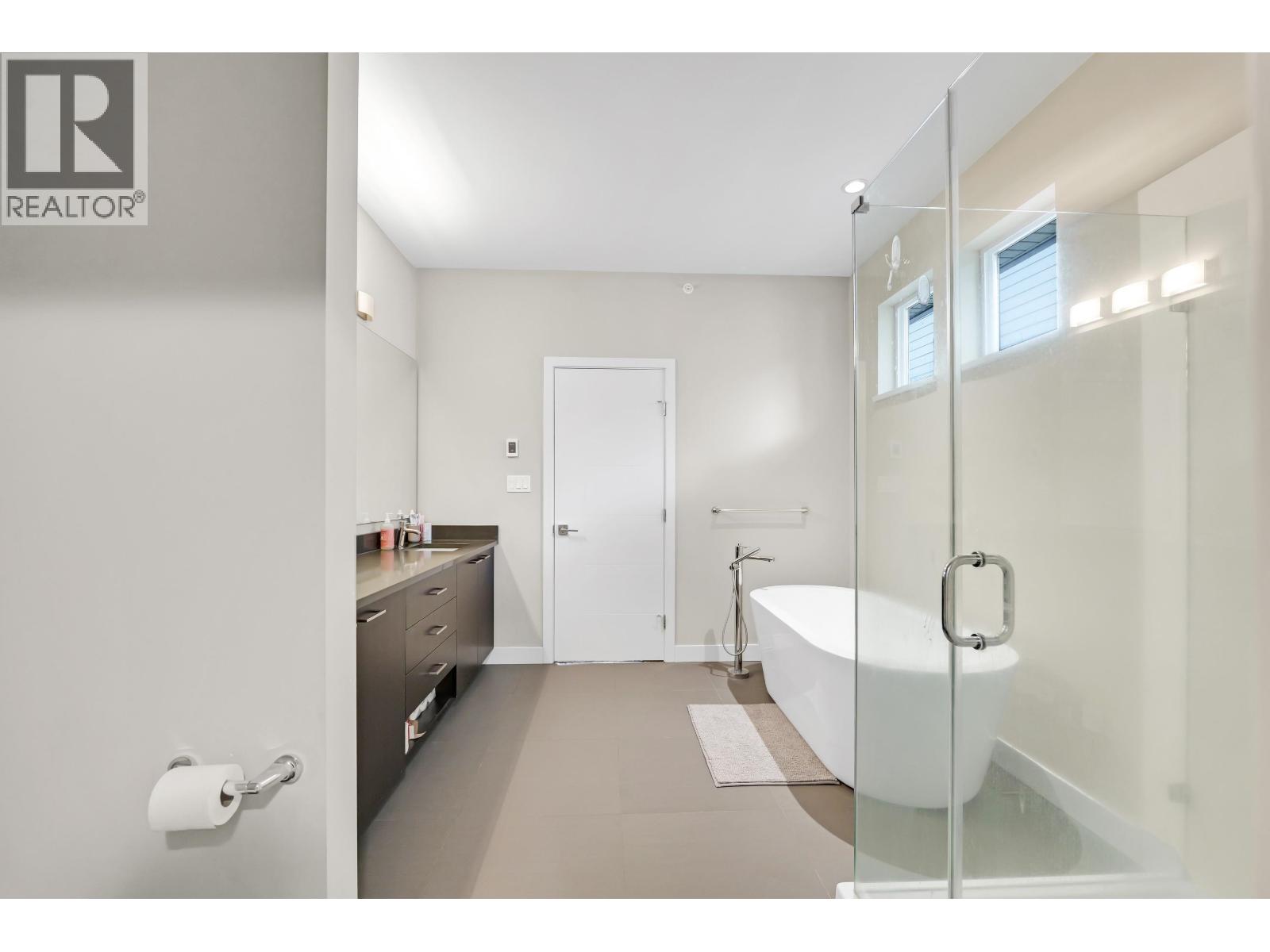39340 FALCON CRESCENT, Squamish