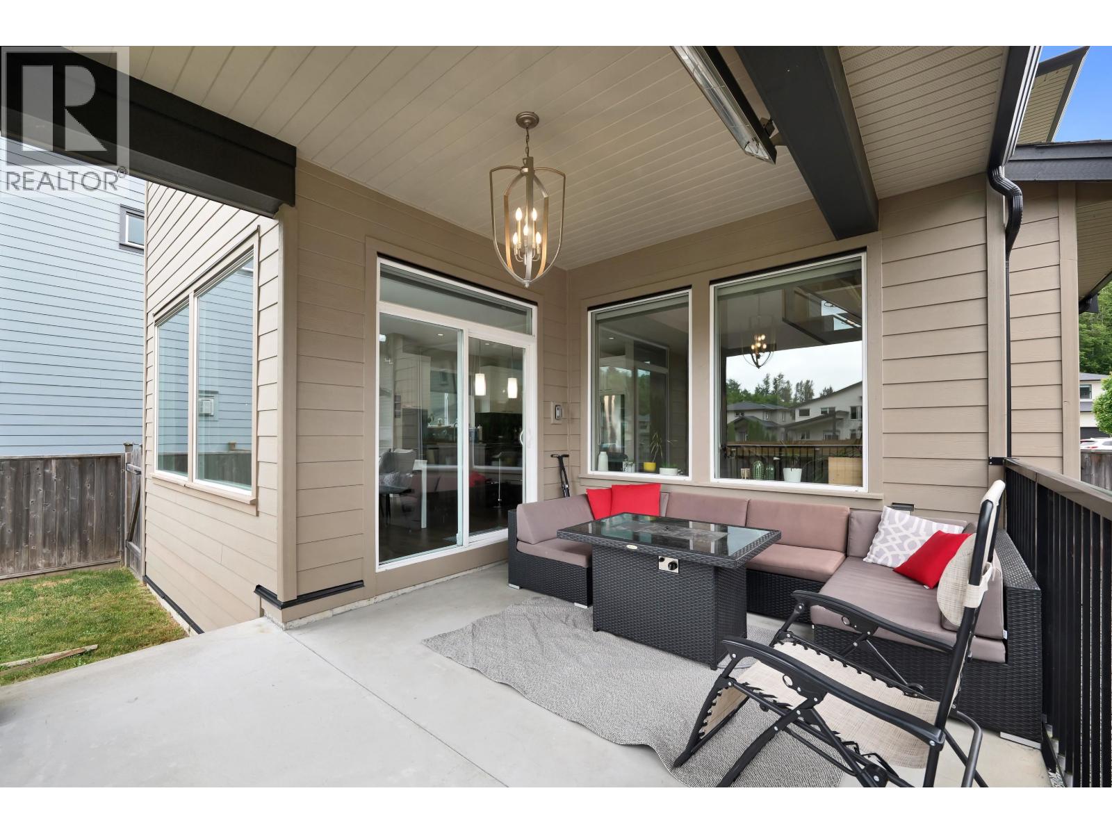 39340 FALCON CRESCENT, Squamish