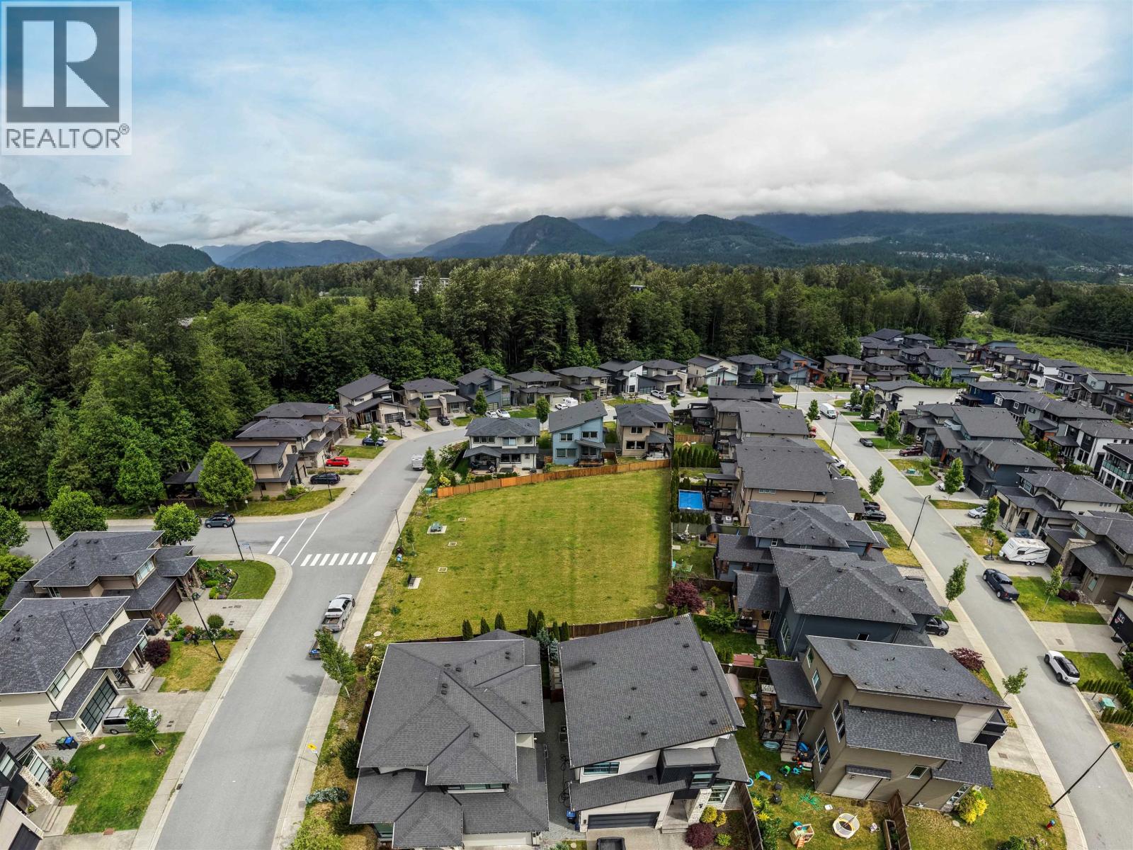 39340 FALCON CRESCENT, Squamish