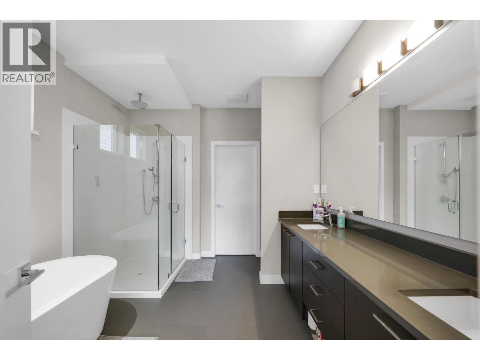 39340 FALCON CRESCENT, Squamish