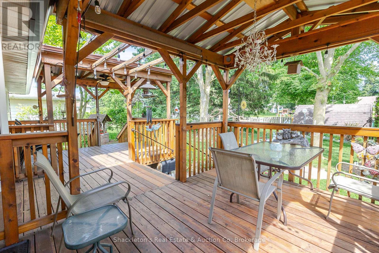 69 NETHERCOTT DRIVE - 33