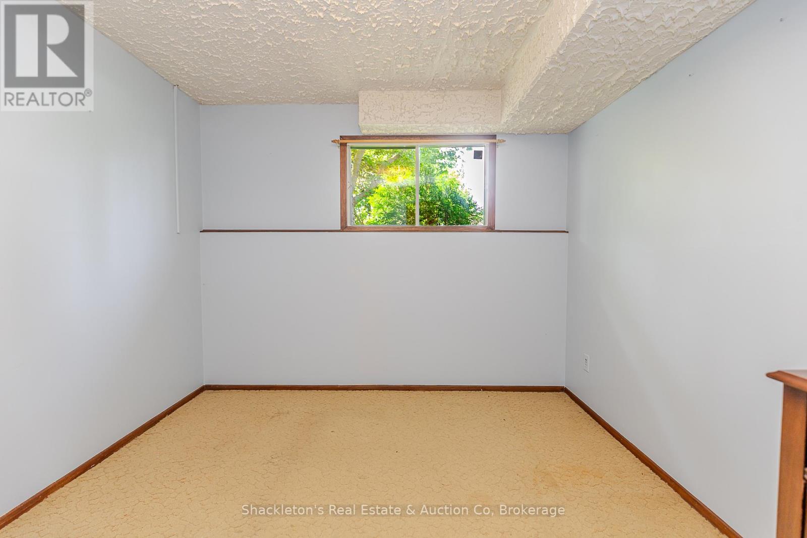 69 NETHERCOTT DRIVE - 27