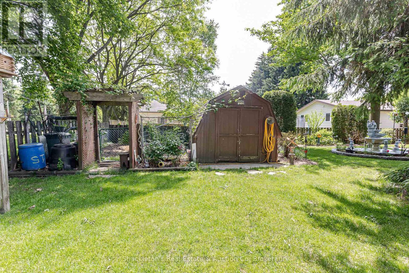 69 NETHERCOTT DRIVE - 41
