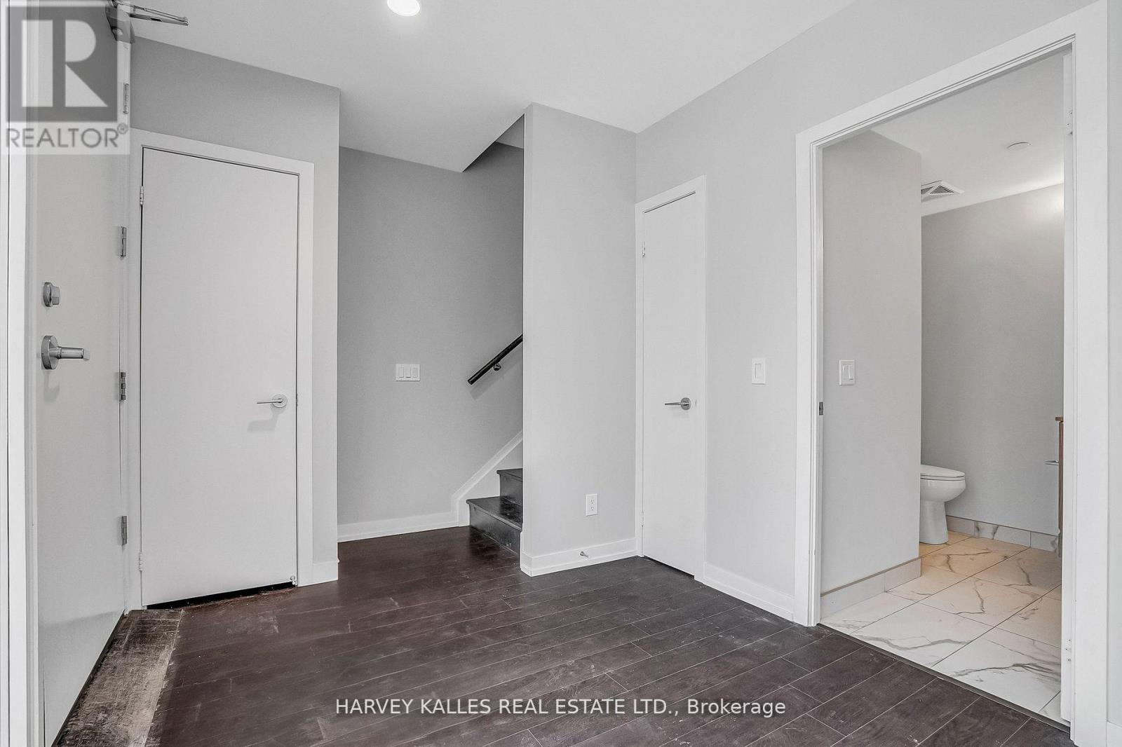 #TH5 85 WOOD STREET - 7