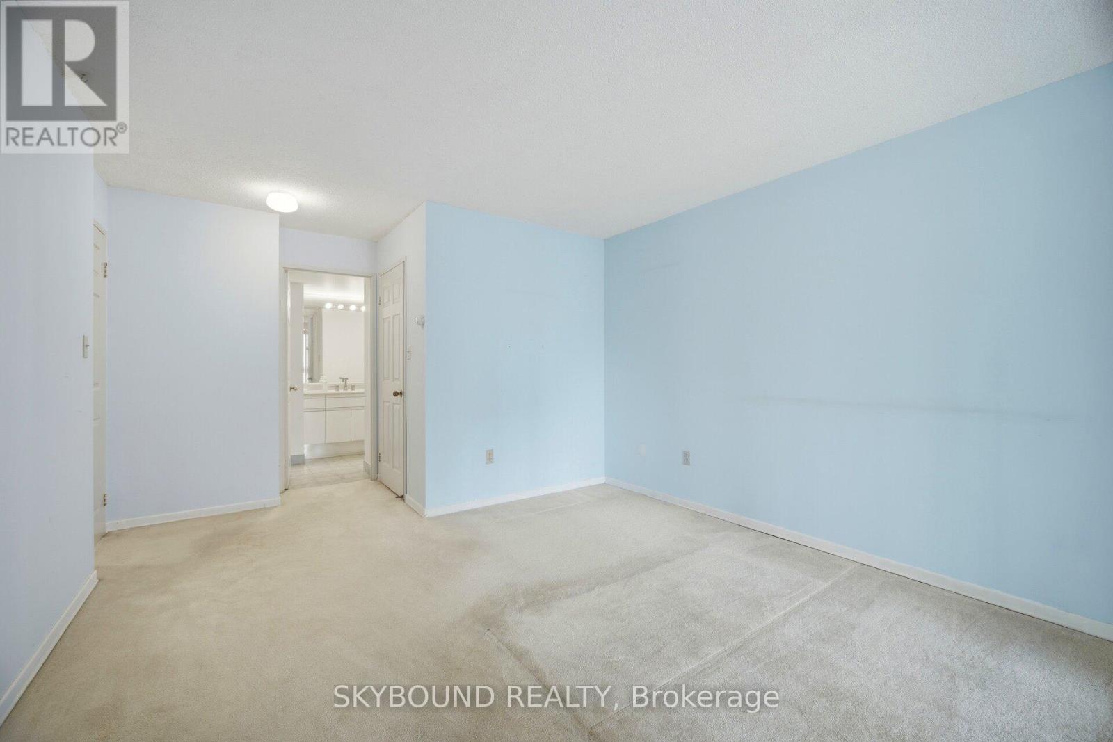 #511 10 KENNETH AVENUE - 25