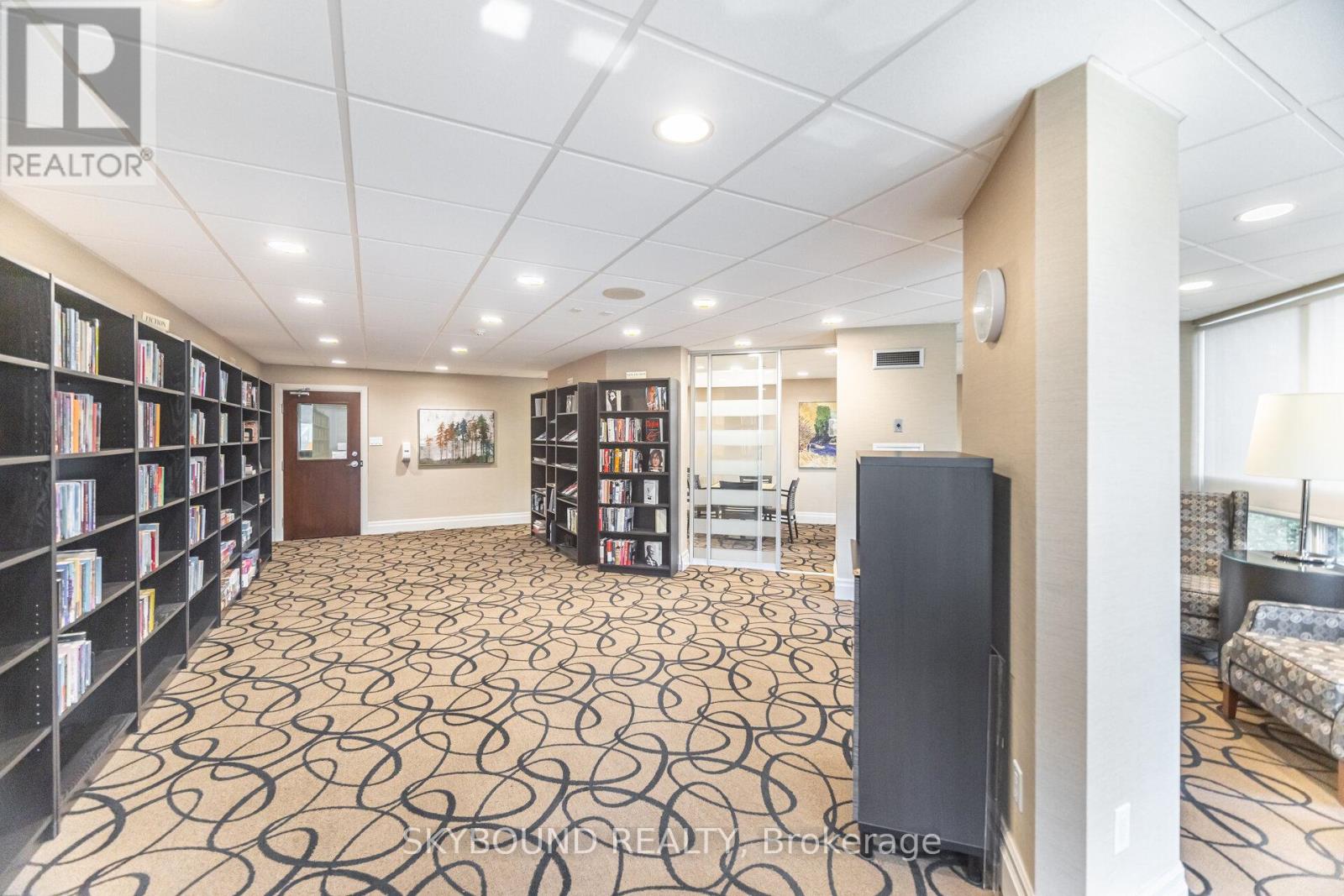 #511 10 KENNETH AVENUE - 39
