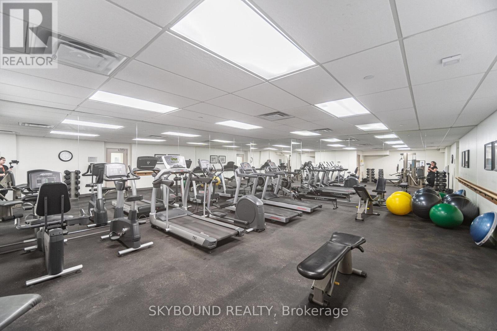 #511 10 KENNETH AVENUE - 45