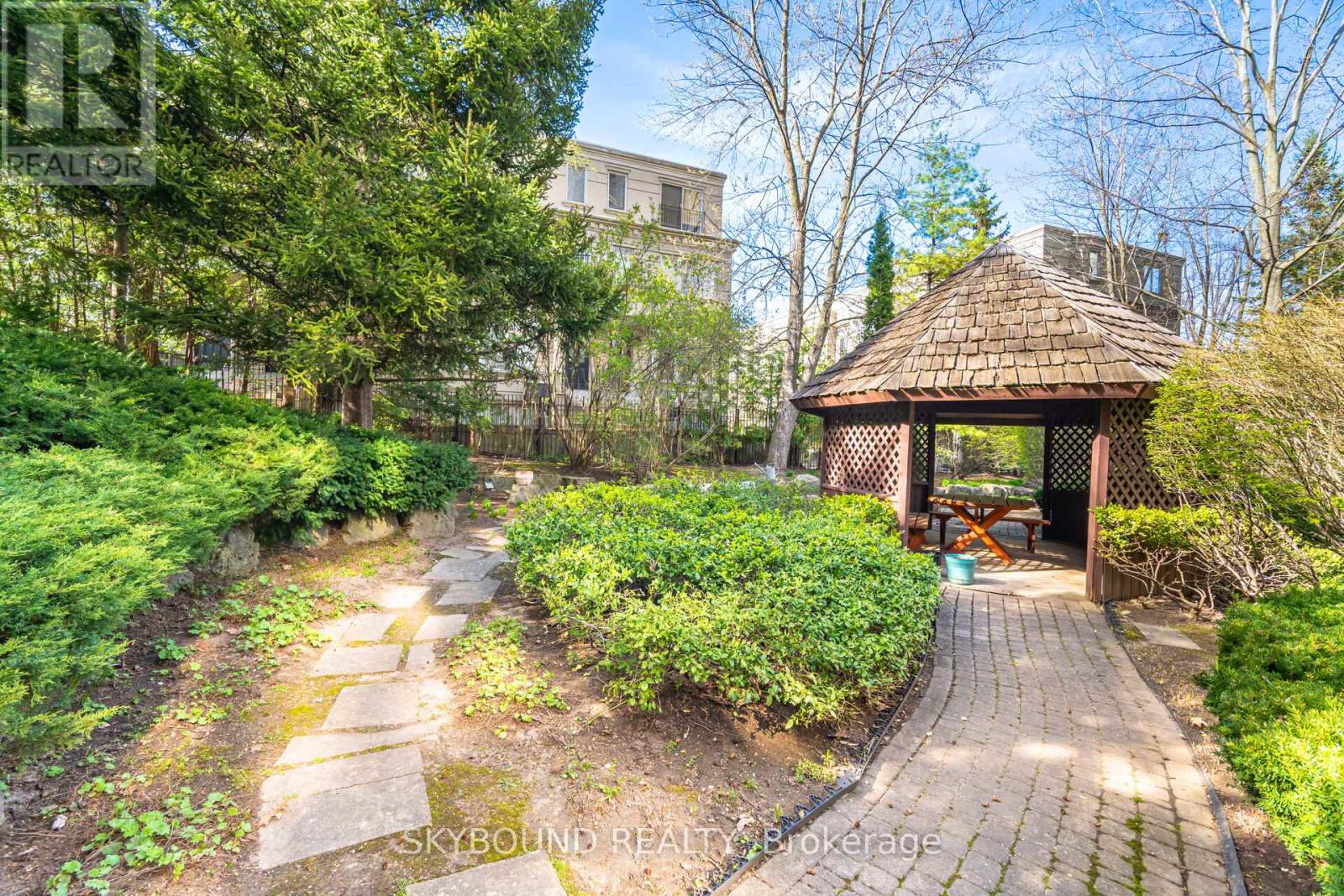 #511 10 KENNETH AVENUE - 49
