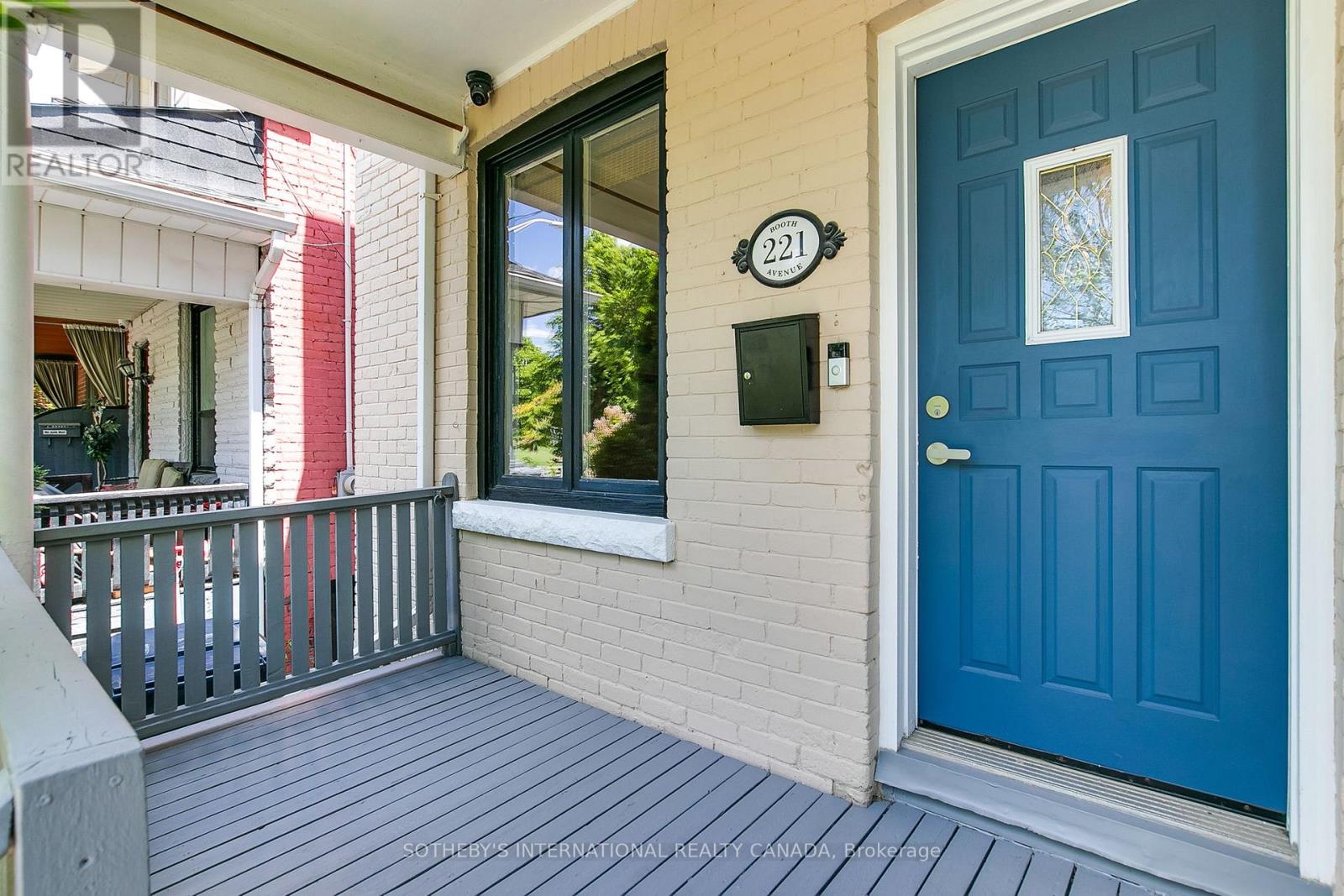221 BOOTH AVENUE - 3