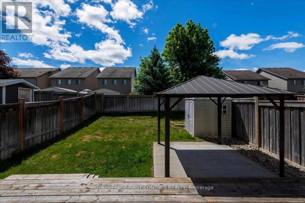 182 BANTING CRESCENT - 27