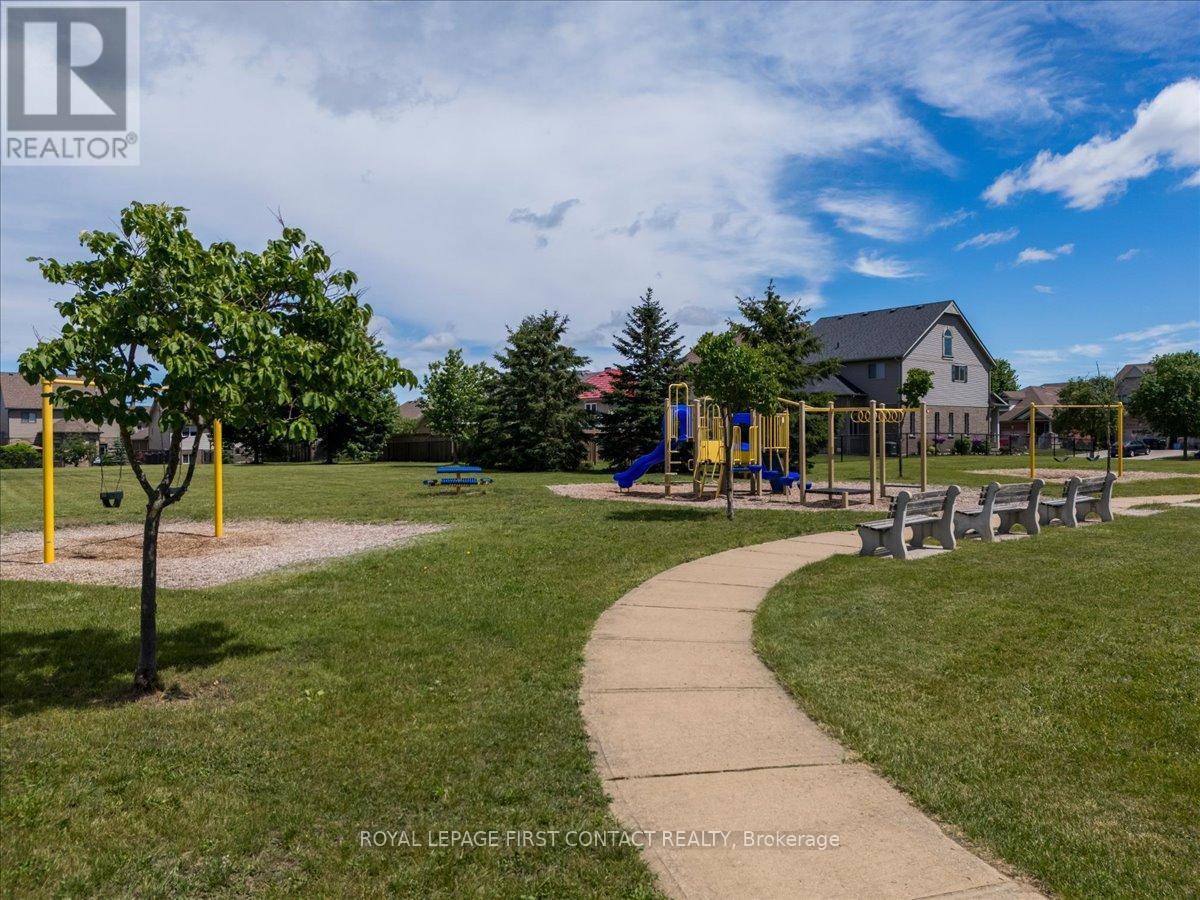 182 BANTING CRESCENT - 29