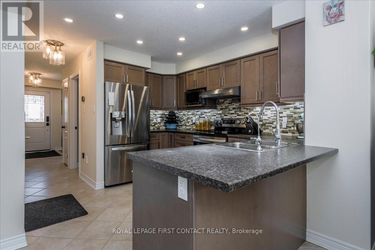 182 BANTING CRESCENT - 5