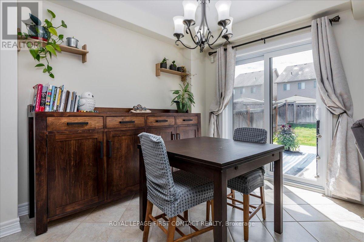 182 BANTING CRESCENT - 9