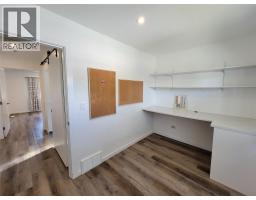 565 Eckhardt Avenue W, Penticton, BC V2A2A5 Photo 23