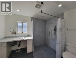 565 Eckhardt Avenue W, Penticton, BC V2A2A5 Photo 20