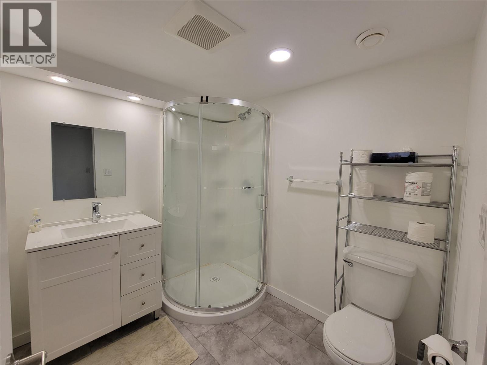 565 Eckhardt Avenue W - 30