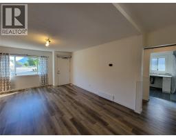 565 Eckhardt Avenue W, Penticton, BC V2A2A5 Photo 12
