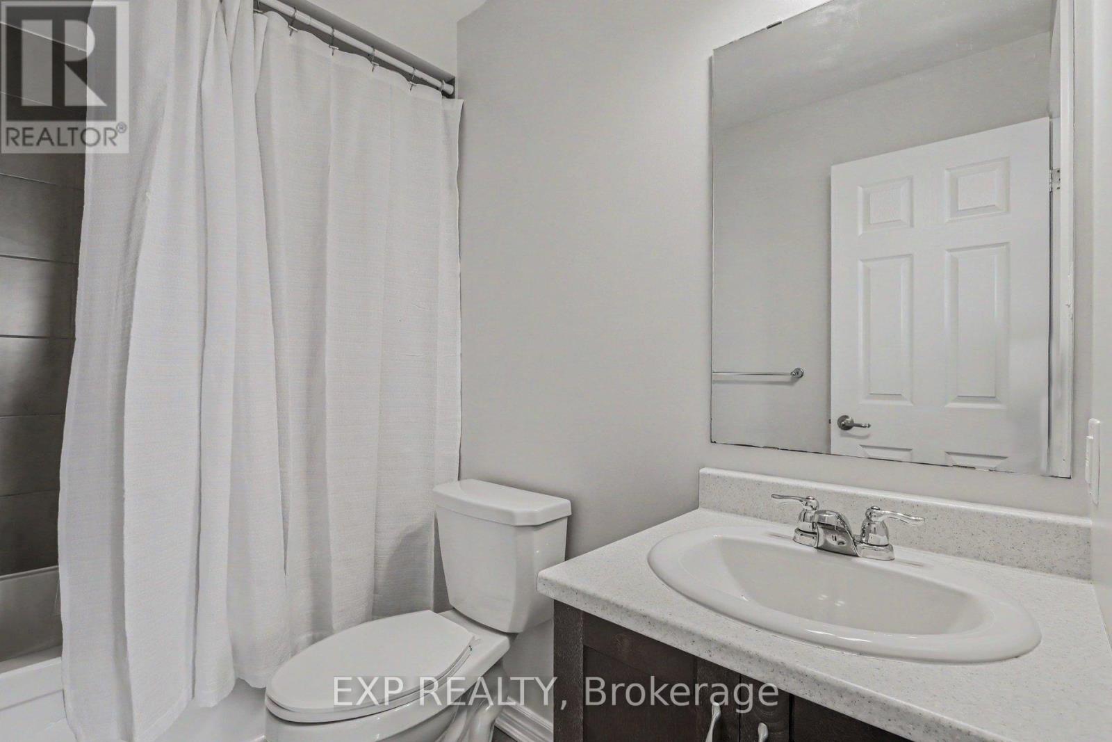 2 Bed, 3 Bath House for Sale in Ottawa – 2250 WATERCOLOURS WAY, Ottawa – MLS# X13452840 - Image 27