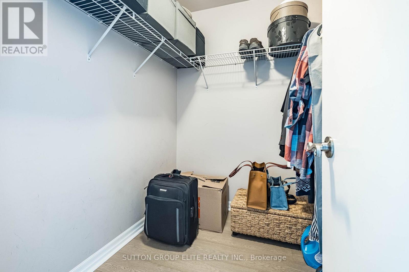 #308 1359 RATHBURN ROAD E - 33