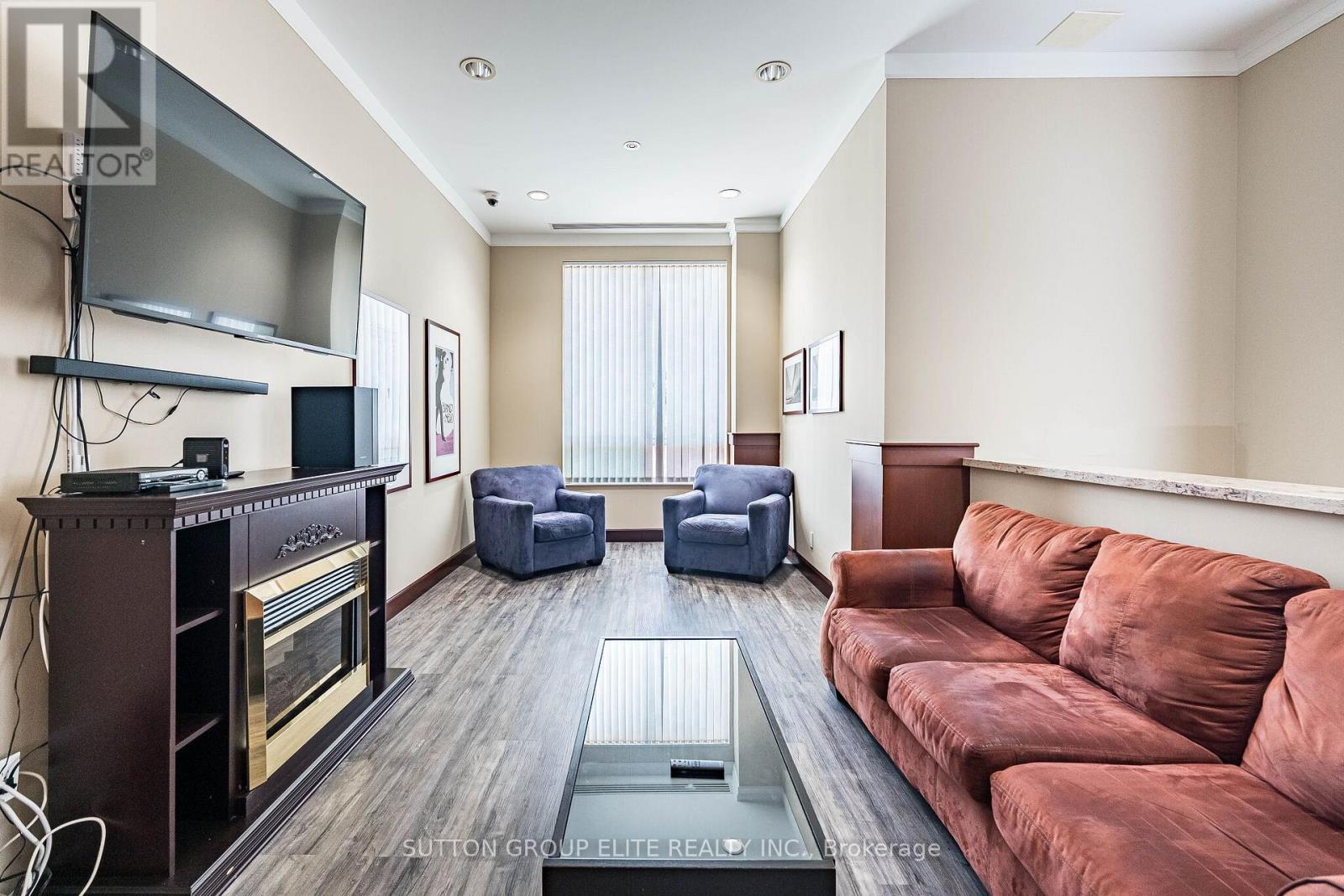 #308 1359 RATHBURN ROAD E - 44
