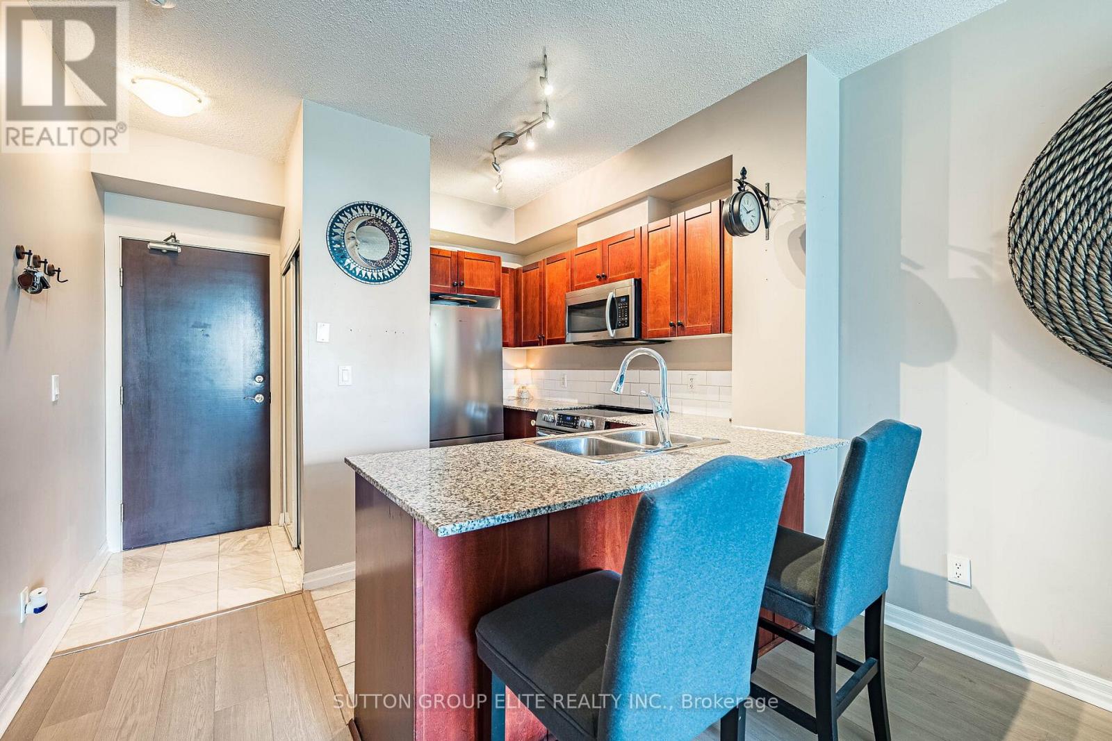 #308 1359 RATHBURN ROAD E - 7
