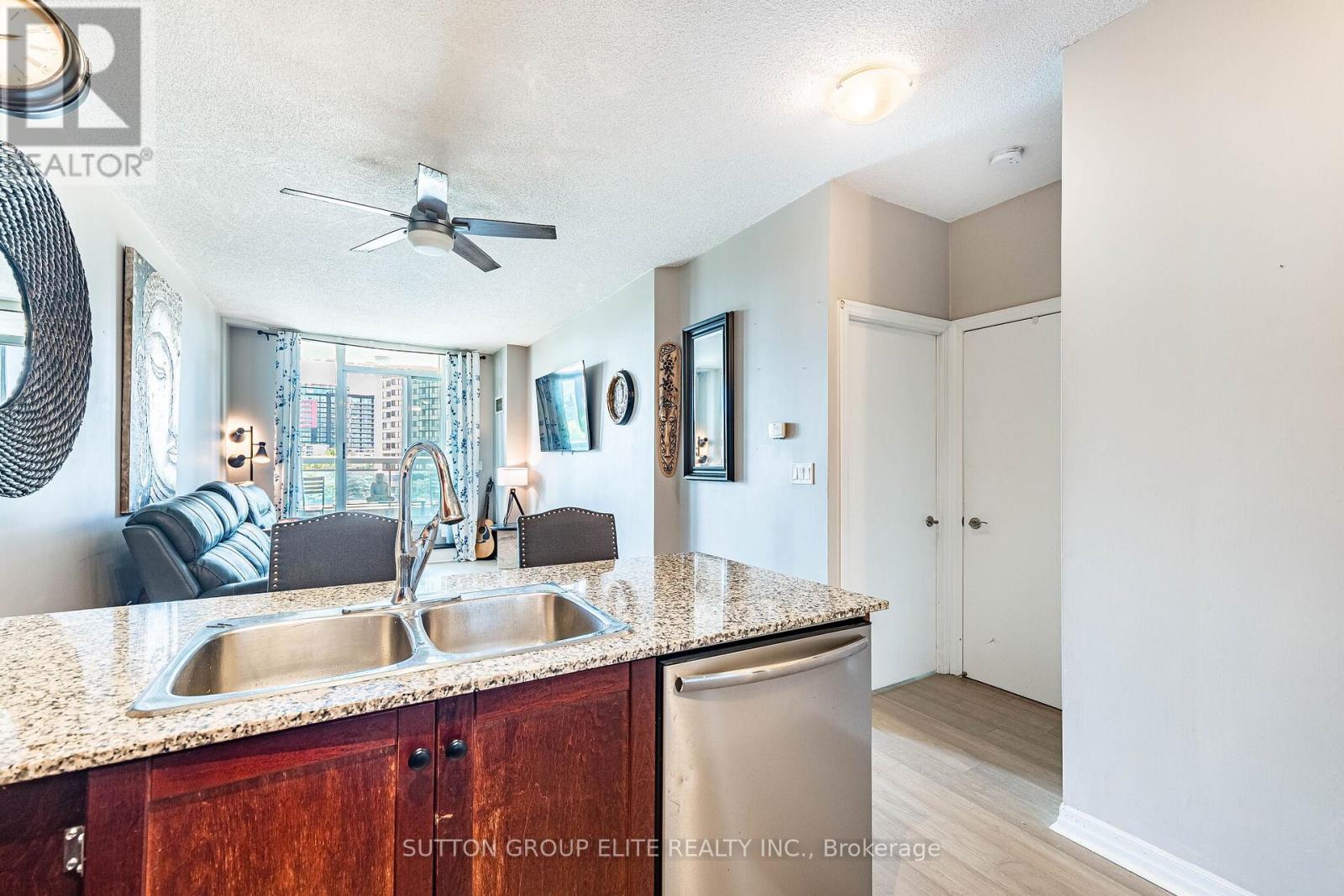 #308 1359 RATHBURN ROAD E - 9