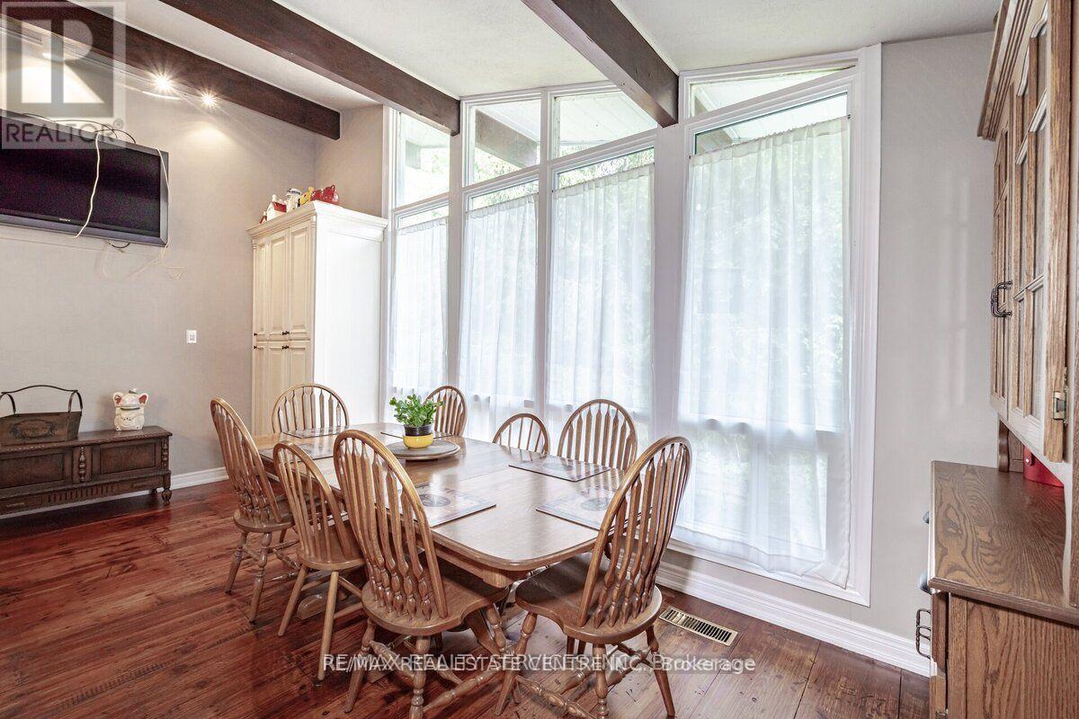 104 KENNEDY ROAD - 10
