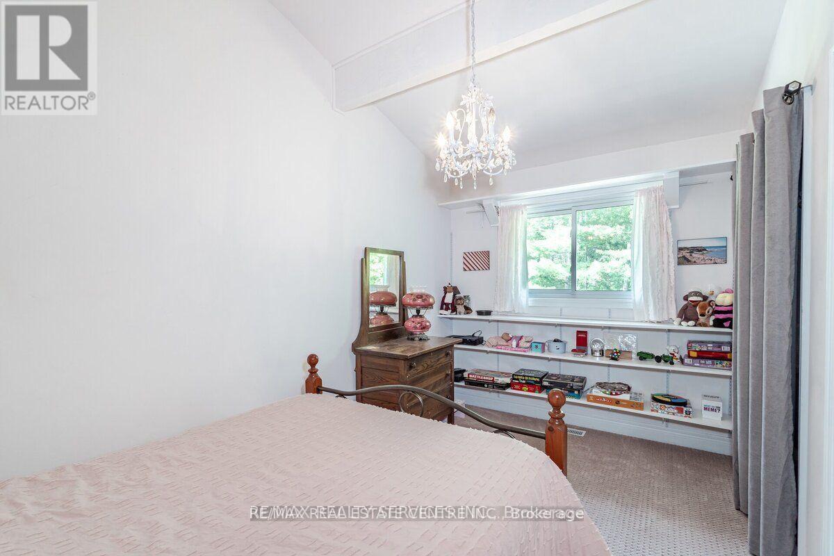 104 KENNEDY ROAD - 24