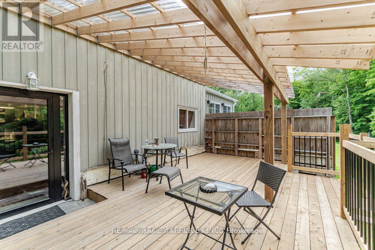 104 KENNEDY ROAD - 29